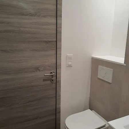 Rural 3 épis Aux Pieds Des Ar'den - 1 Isolée Et 2 Dans Hall De Nuit - 34 Rue Du Château à 5564 Wanlin - 4 Adultes Et 2 Enfants Houyet