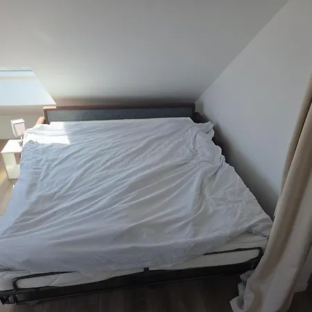 Casa de Férias Rural 3 épis Aux Pieds Des Ar'den - 1 Isolée Et 2 Dans Hall De Nuit - 34 Rue Du Château à 5564 Wanlin - 4 Adultes Et 2 Enfants *